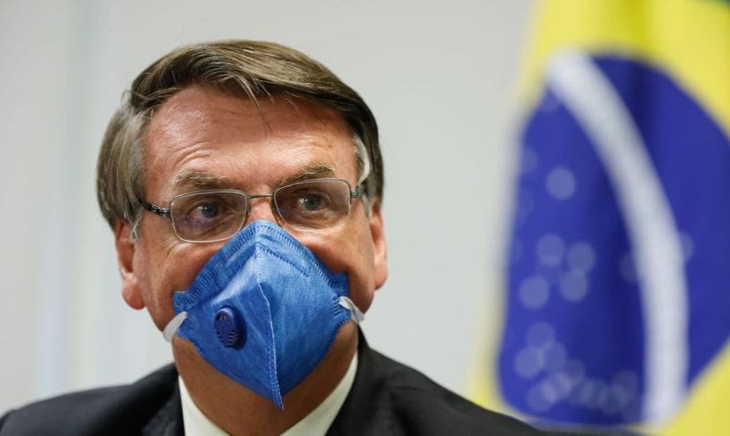Bolsonaro testa positivo para Covid-19