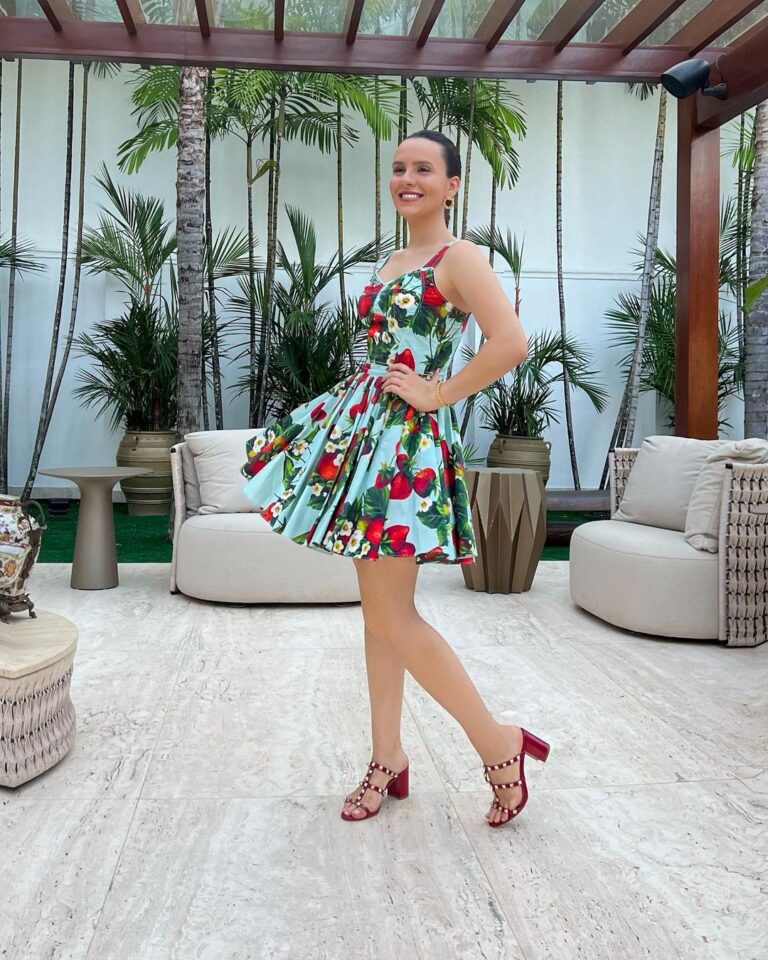 Camilla Durante realiza bazar