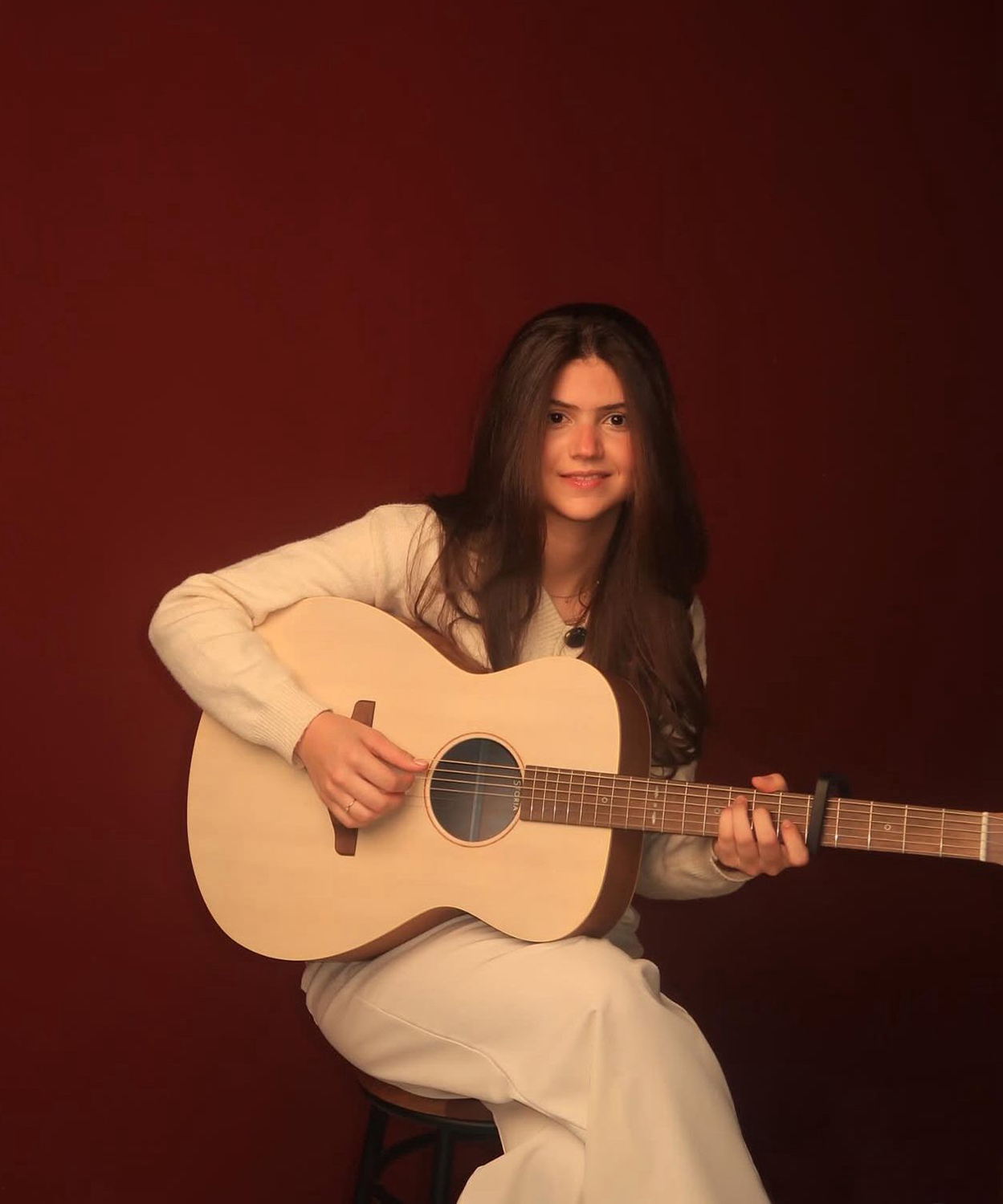 Bia Lasmar clipe Coração de Barro