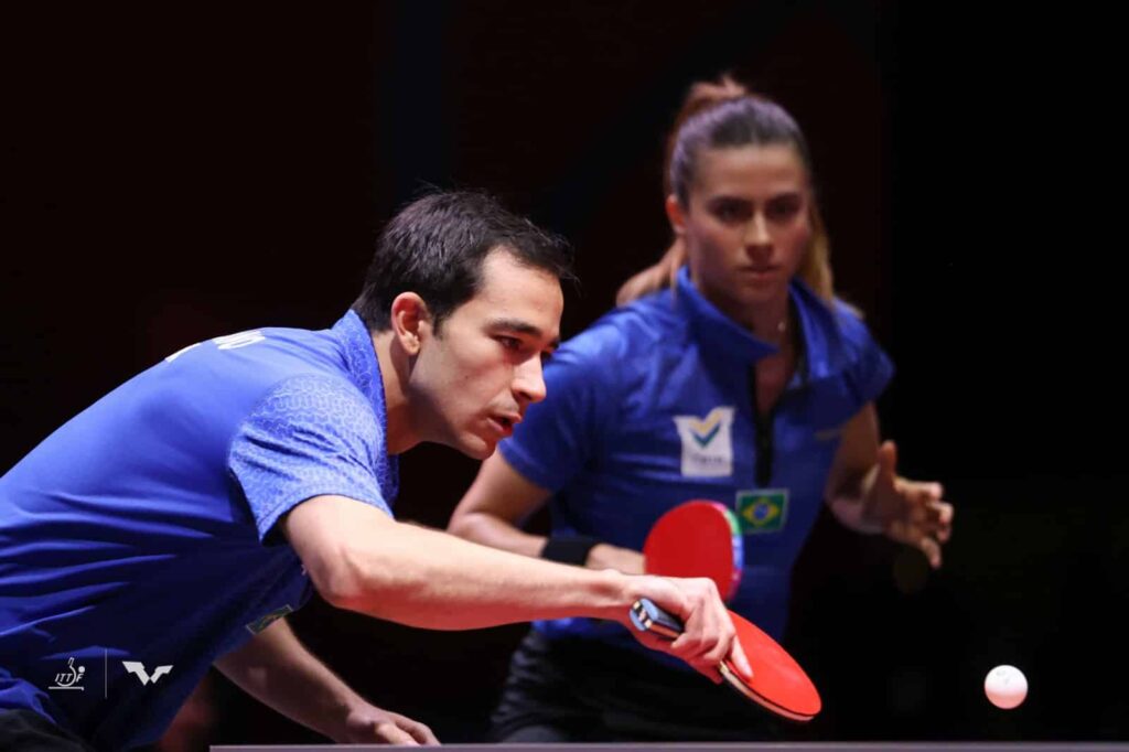 Hugo Calderano e Bruna Takahashi