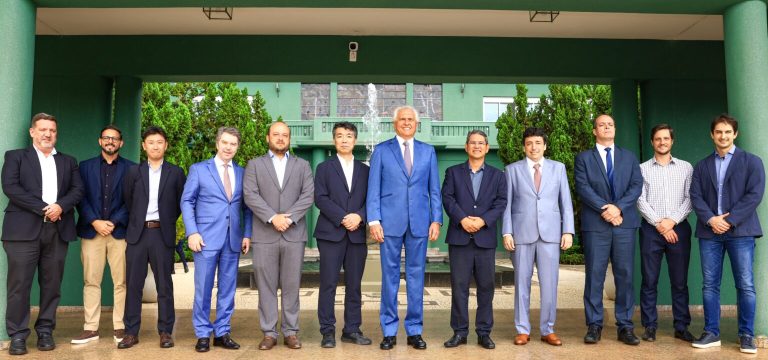 Caiado-recebe-patrocinadores-do-MotoGP-2026_Secom-1536x720