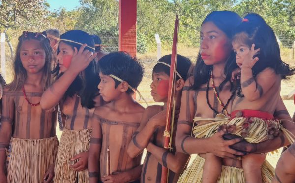 Feira Intercultural Indígena