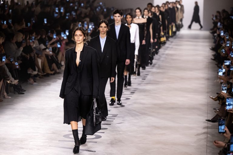 FASHION-ITALY-MILAN-WOMEN-FENDI