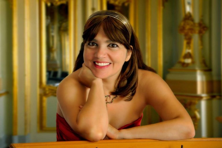 andrea luisa teixeira