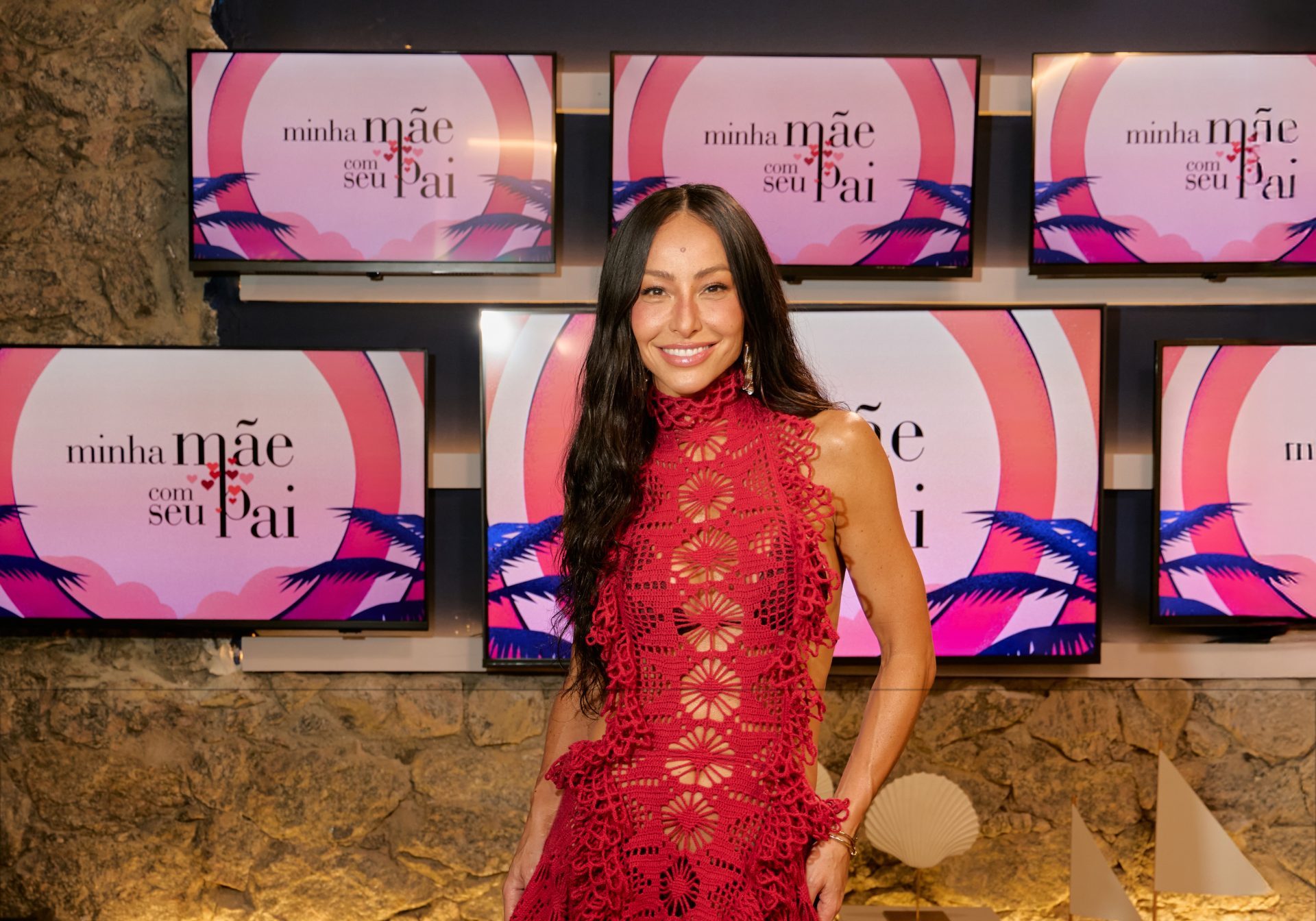 sabrina sato apresenta minha mãe com o seu pai