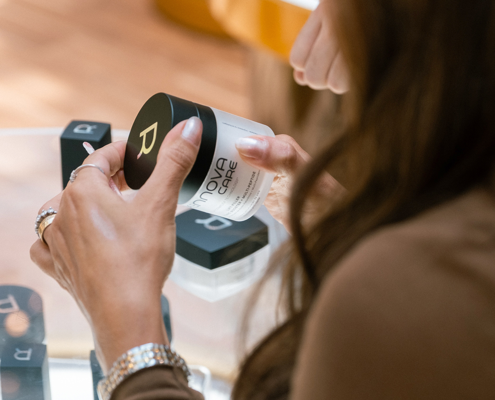 Rennova Pop-up Store Flamboyant