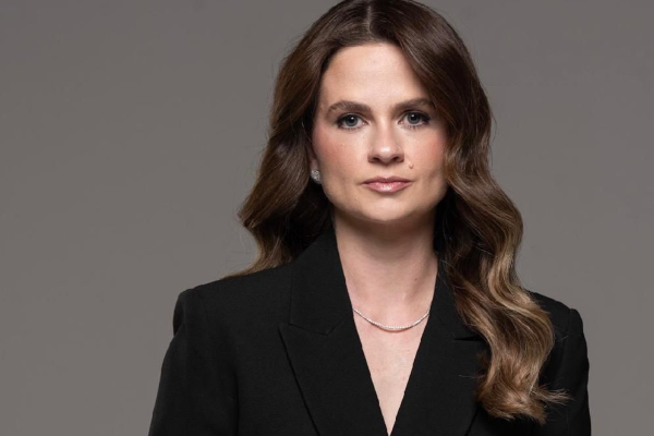 nathalia-arantes-presidente-da-asmego