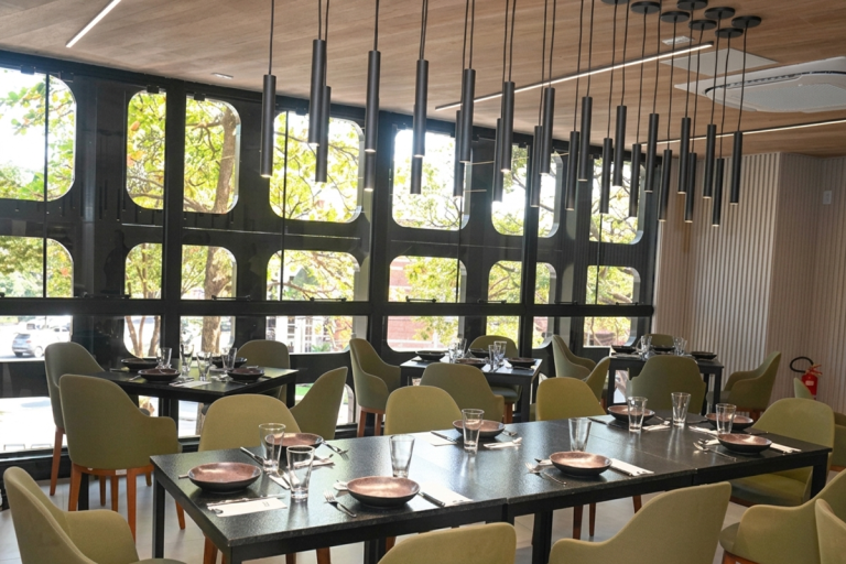 cora-restaurante-escola