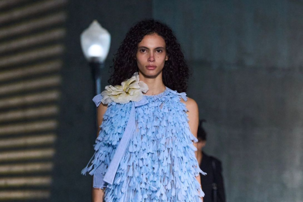 Luma Victoria para Dior - Desfile Cruise 2027