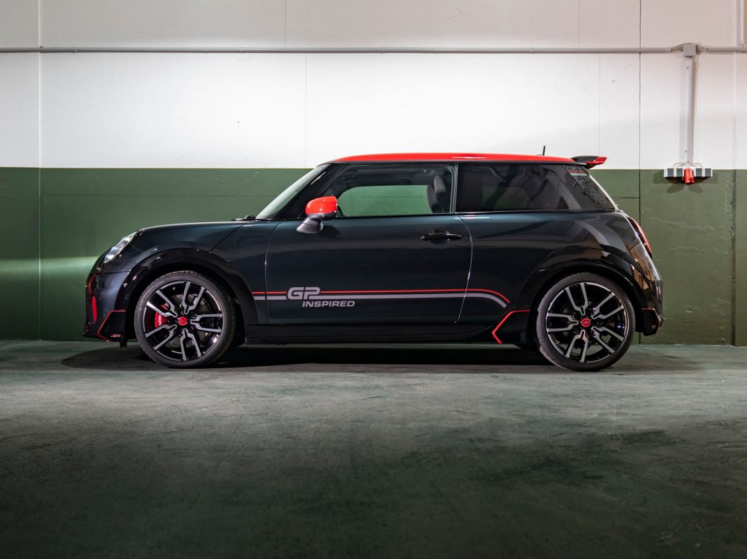Mini