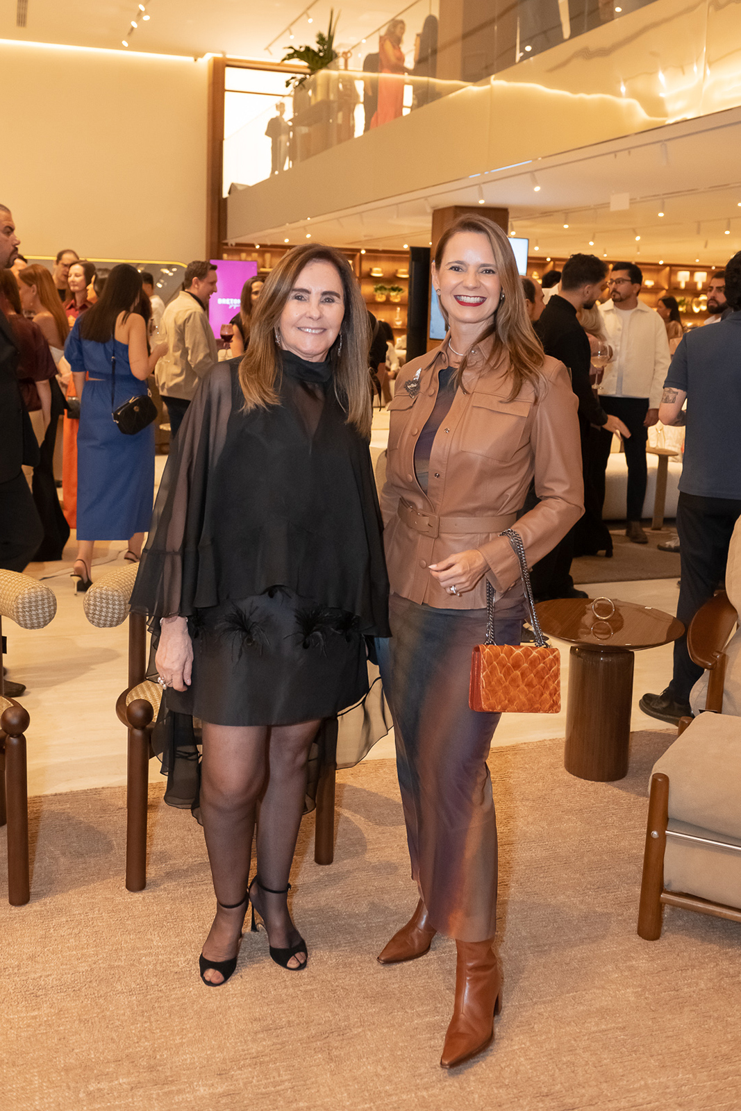 Meire Santos e Patricia Neto