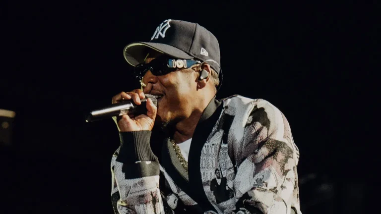 Jay-Z é anunciado como atração do intervalo do Super Bowl 2027