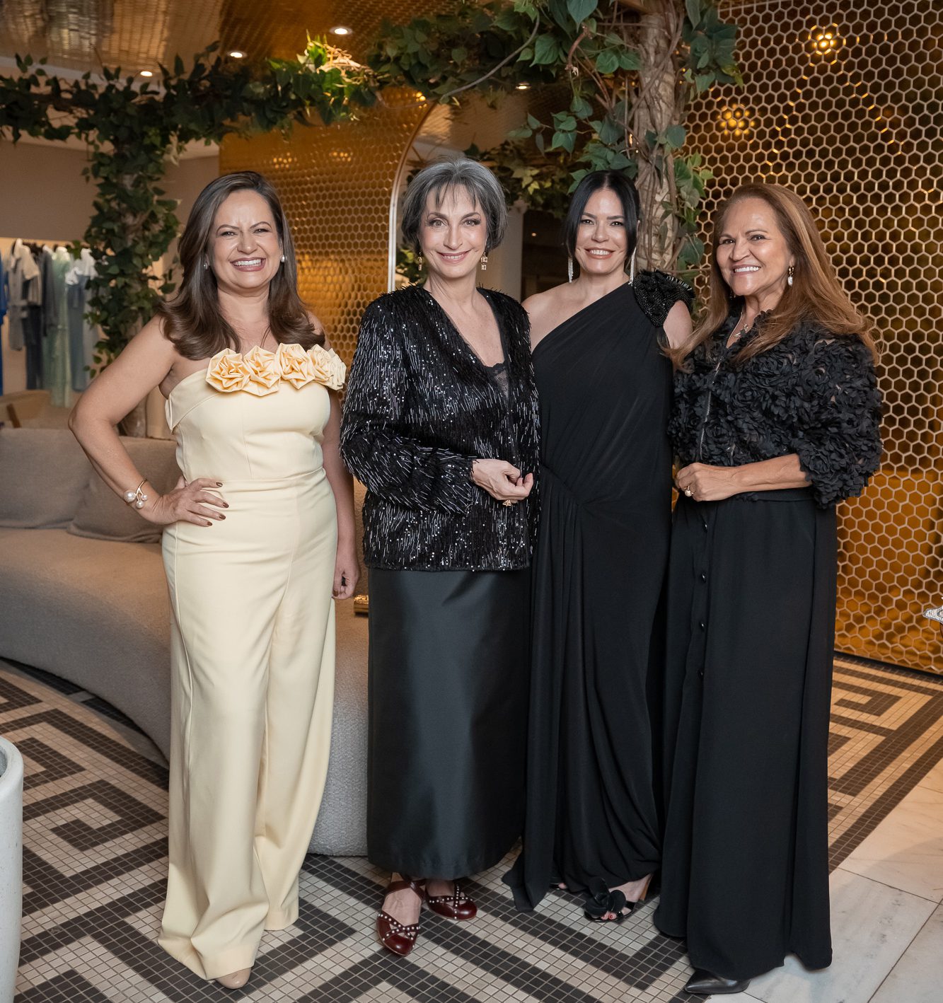 Hellen Simone, Claudia Matarazzo, Edna Lima e Ângela Motta