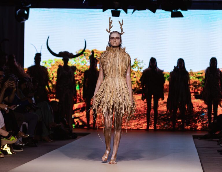 Senac Fashion School Exposição Caelestis