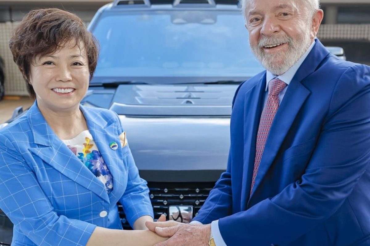 02122024-vice-presidente-executiva-da-byd-e-ceo-da-byd-nas-americas-stella-li_54179774433_o