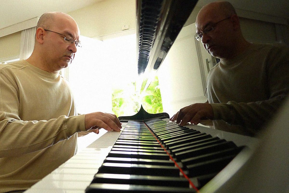 0a4bf4b08444da94191d239b6ee3f6e4-1