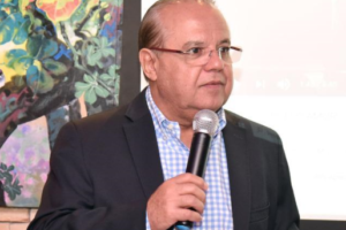 1-O-empresario-Heribaldo-Egidio-lancara-o-projeto-Apadrinhe-uma-Crianca-em-um-jantar-beneficente-no-Restaurante-Pobre-Juan-dia-23-de-Novembro.-1-300x265-1