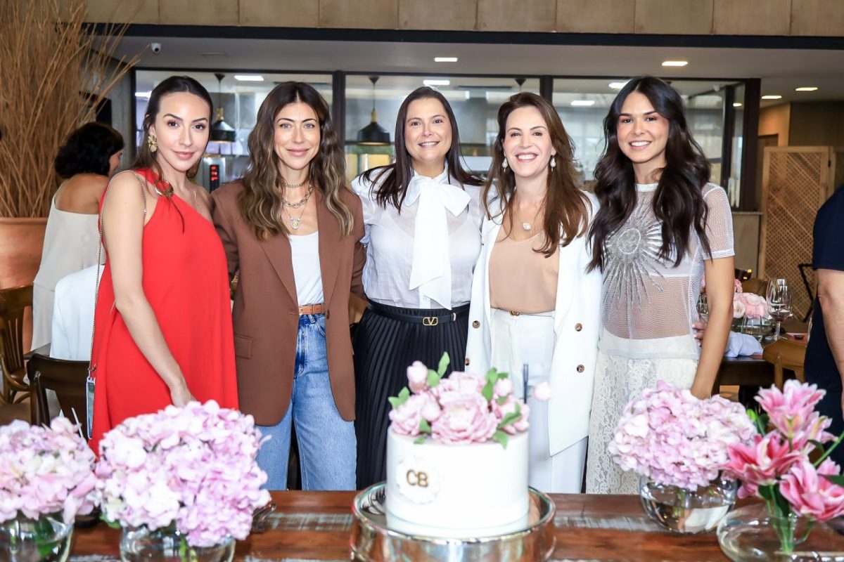 2-Mariana_Amaral-com-CarolBassi_AlineGuedes_AlessandraLouza_PaolaMadeira_Flamb_by_NelsonPacheco__129