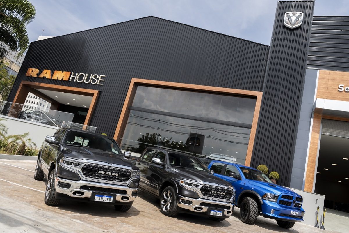 2173470-fcqrctu719-1