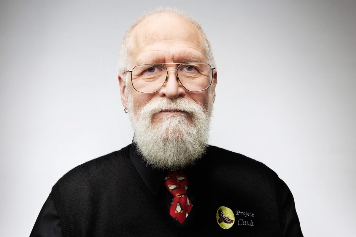 Jon "maddog" Hall, uma das referências mundiais do movimento de software livre, está entre os convidados do Festival Hacker Senac 2026 Foto: Divulgaçao)