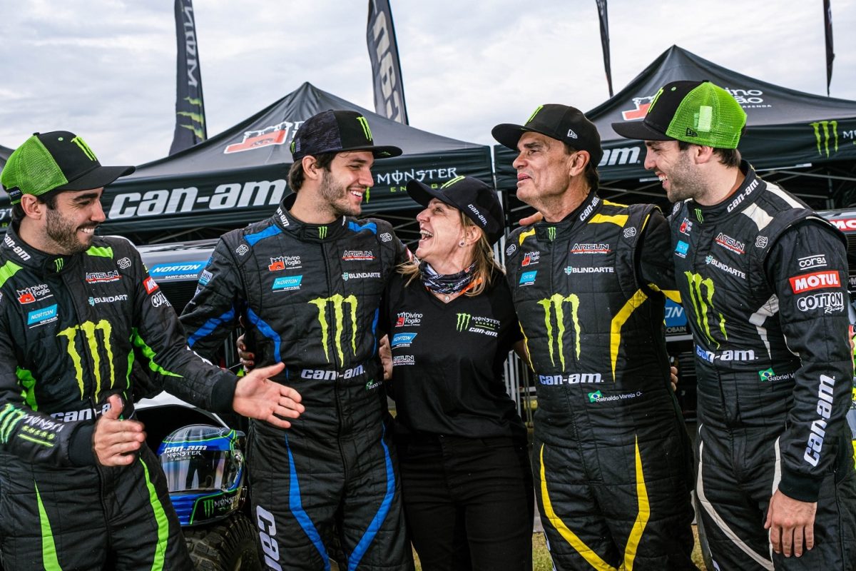 385581_953740_202_202_204_207_214_viniciusbranca_000757_31239-1