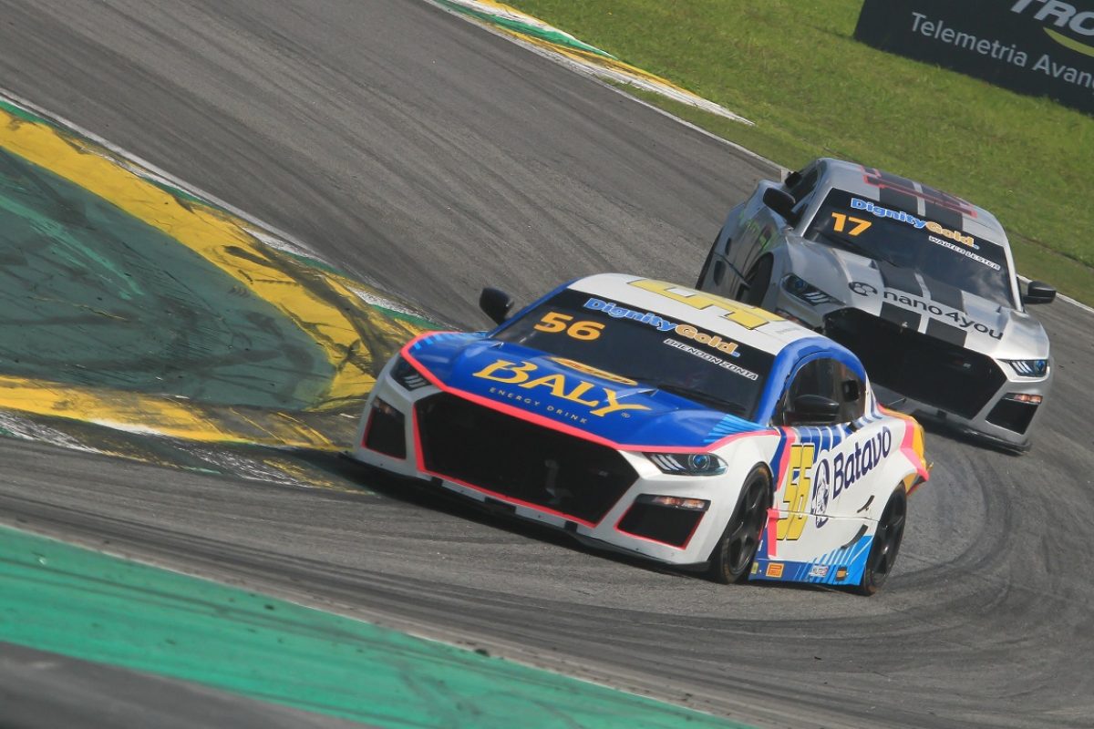 407067_1013792_52042738136_929daa38a0_k-1