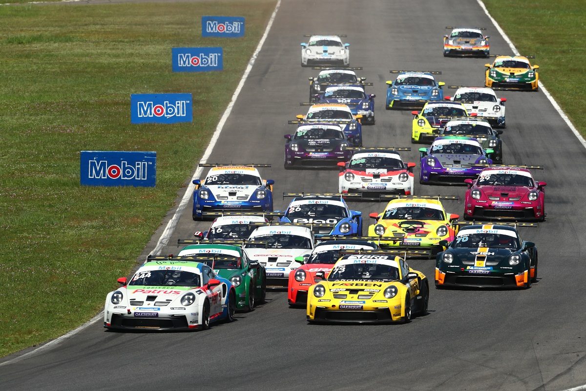 408005_1016513_2022__porsche__carrera_992___1_et_goiania__60_-1