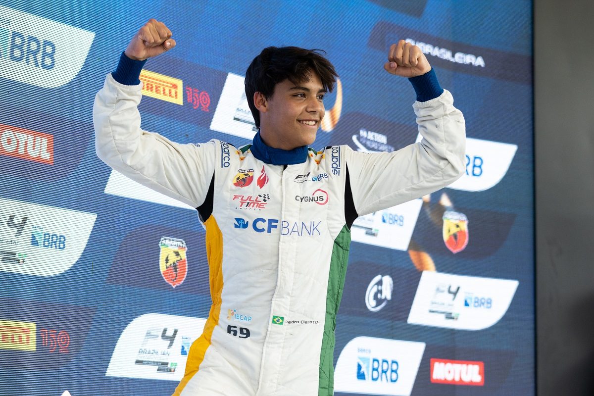 418079_1046812_06_f4brasileira2022_viniciusbranca_interlagos_070039-1