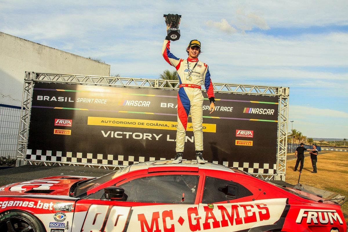 426011_1070129_luciano_santos_sigcom_45-1