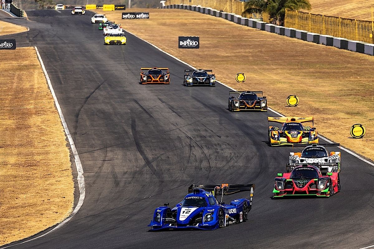 445827_1133847_bt610889