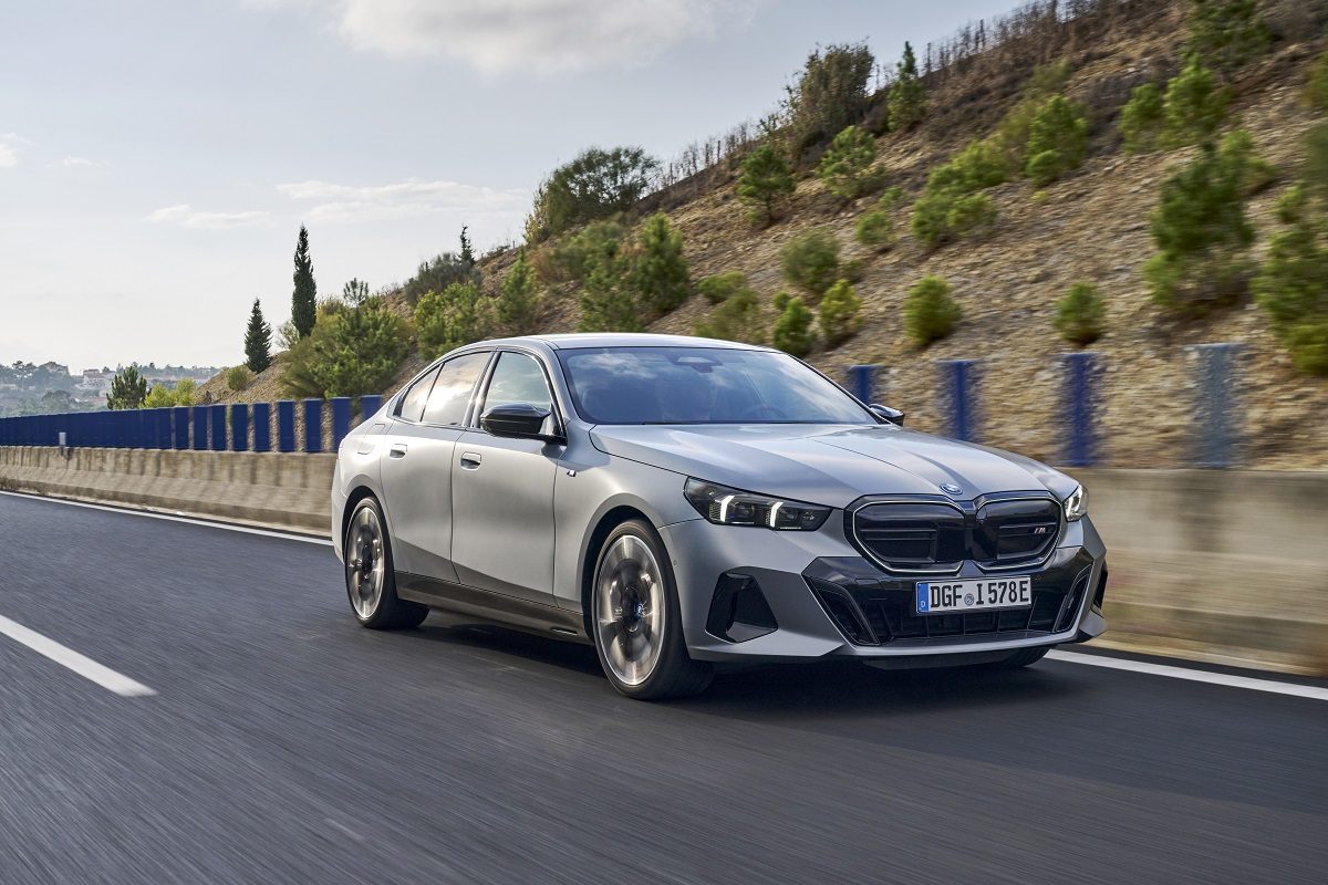 9515fba21ae30680b5b52d41f8b5a385-1