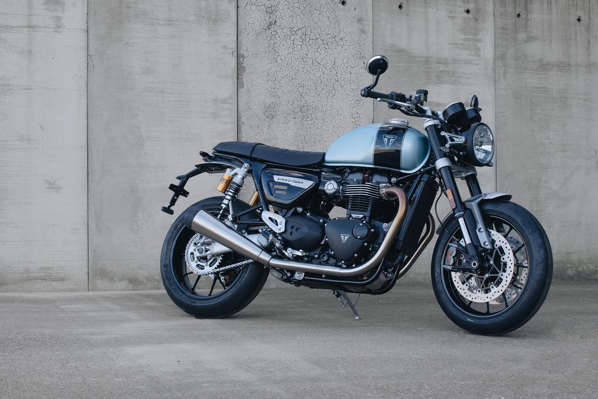 BreitlingXTriumph-Hero-3-1