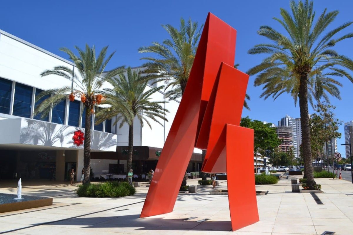 Flamboyant-Shopping-1