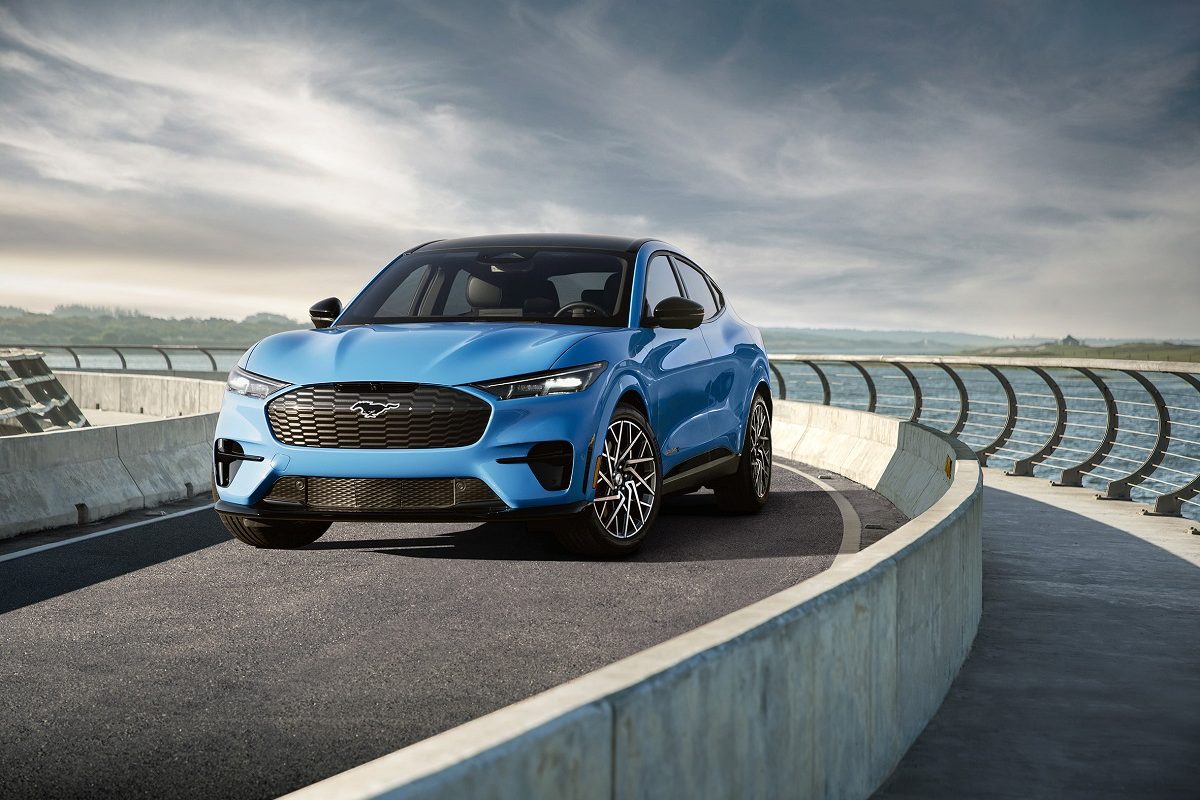 FordMustangMach-E_3-1