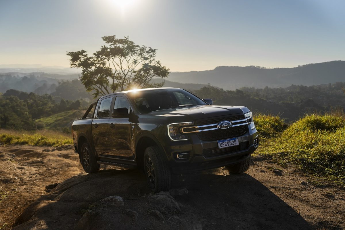 Participantes do 1º Rally Raça Forte Ford vão percorrer cerca de 140 quilômetros por estradas e trilhas da região do Rio Corumbá, em Goiás, em uma prova de regularidade voltada a proprietários de SUVs e picapes da marca. (Foto: Divulgação)