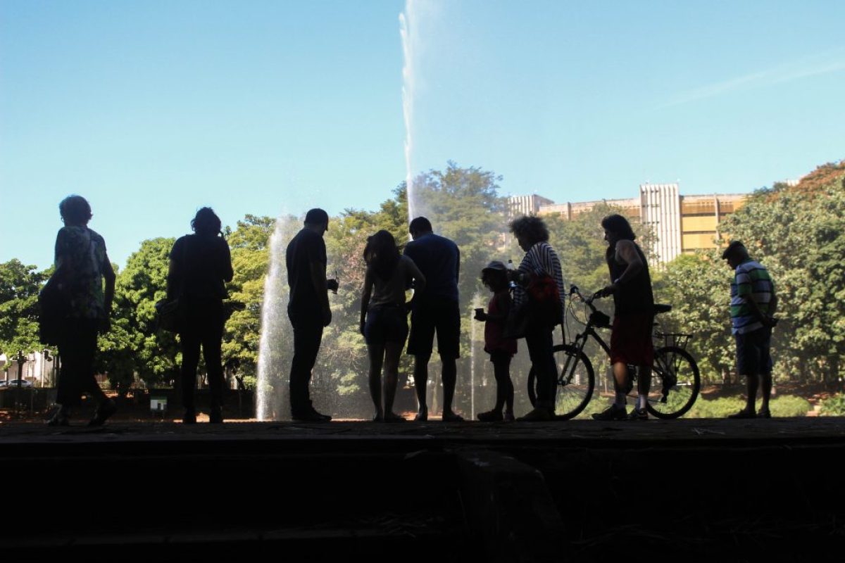 Foto-01-Rafaela-Sanchez-Deriva-2016-Caminho-do-Sol-1024x715-1