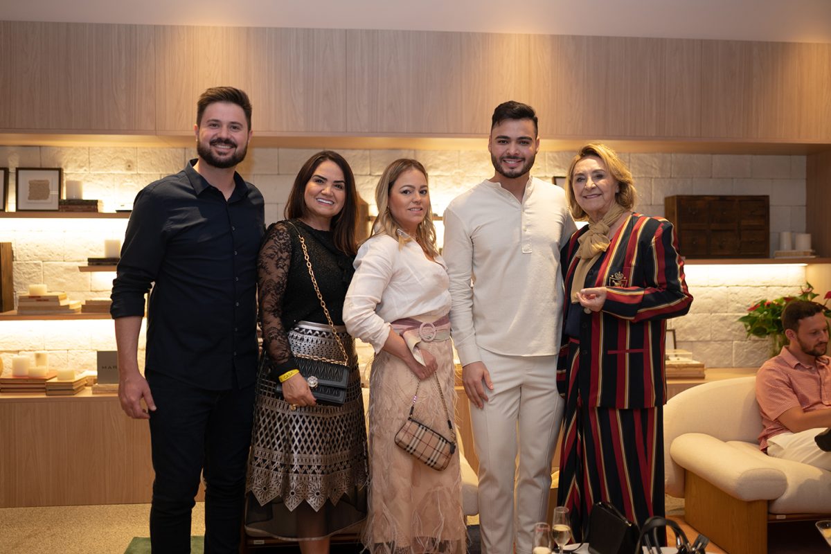 Giovani-BisoloTaisa-Bueno-Lucas-Machado-e-Janete-Cecilio-1