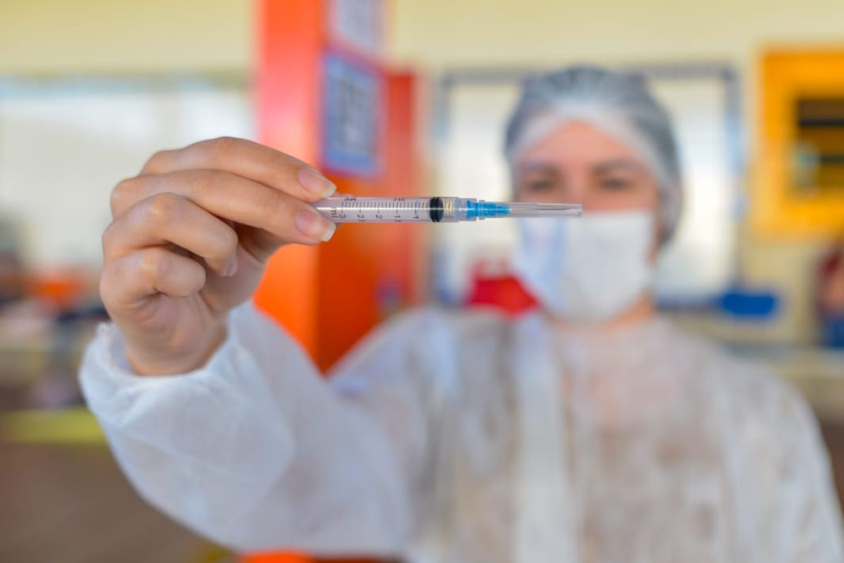 Goiania-antecipa-segunda-dose-das-vacinas-Pfizer-e-AstraZeneca