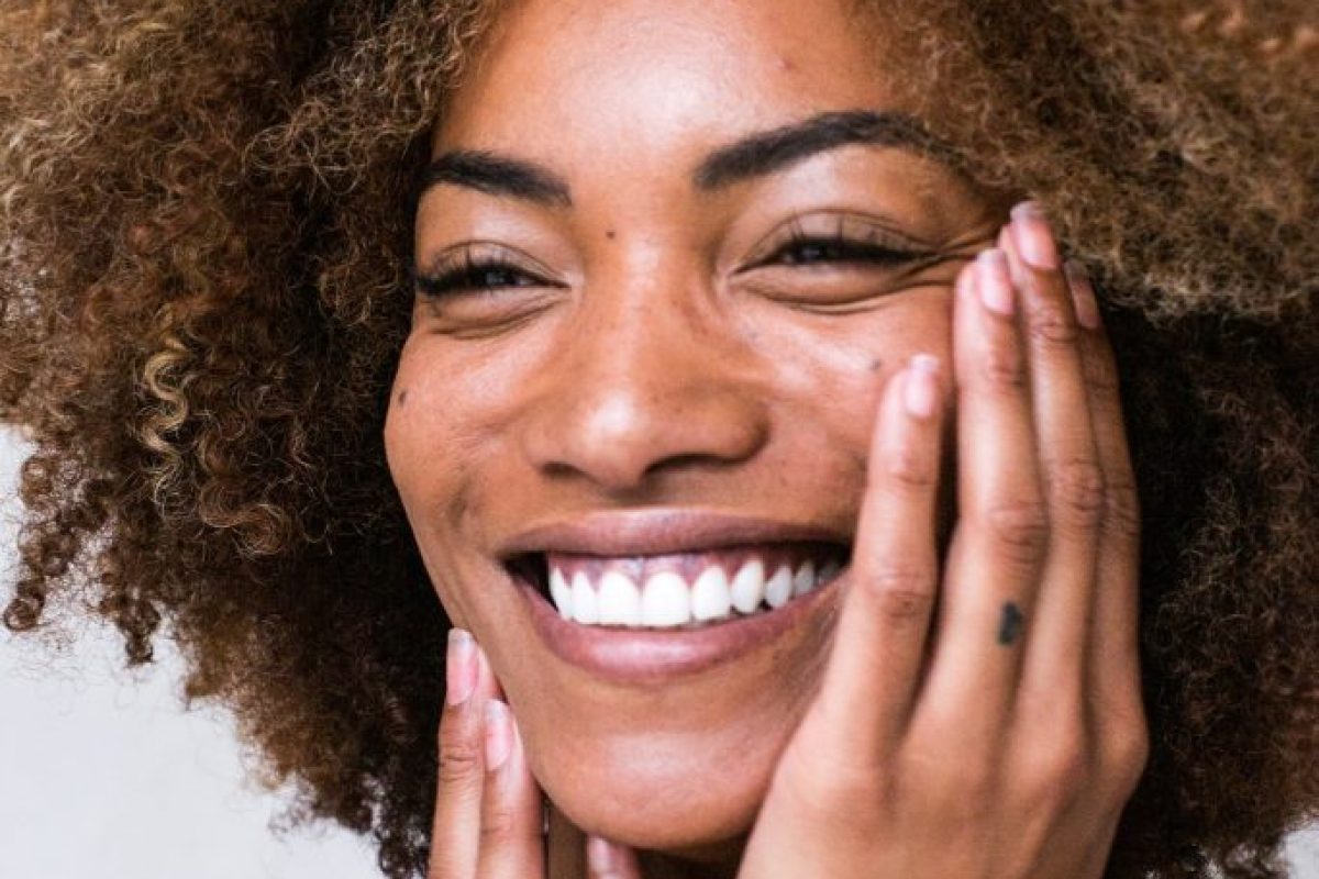 Hidratar-a-pele-no-verao-park-street-unsplash-683x1024-1