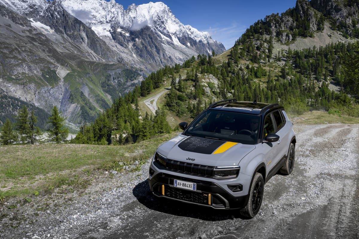 JeepAvenger4xeTheNorthFaceEdition-4