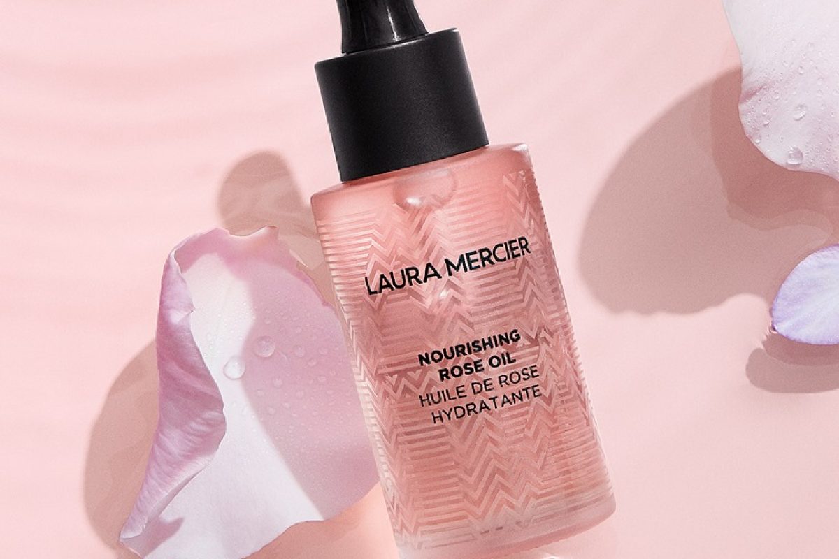 LM_SP20_SkinEssentials_Social_RoseOil_01