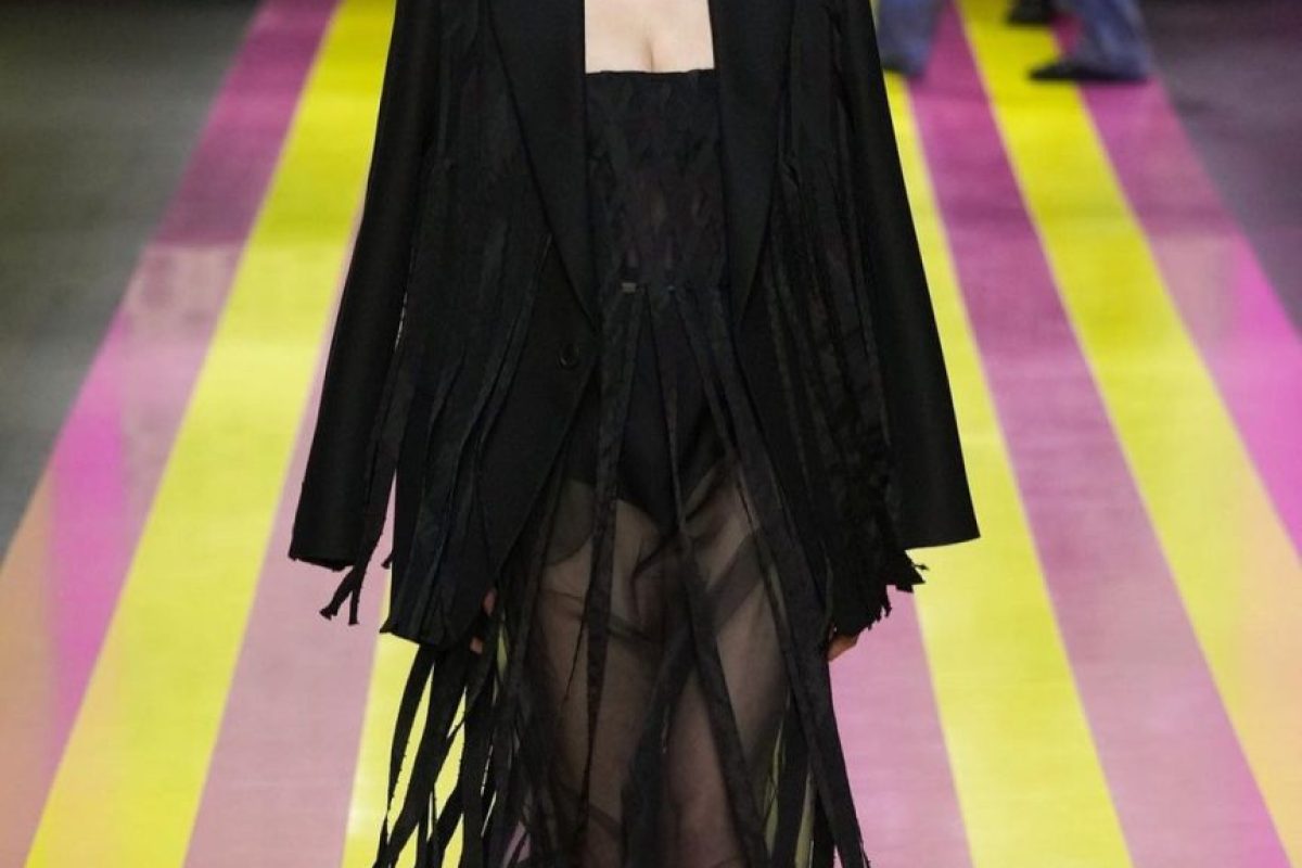 Modelo-brasileira-Carol-Levergger-2