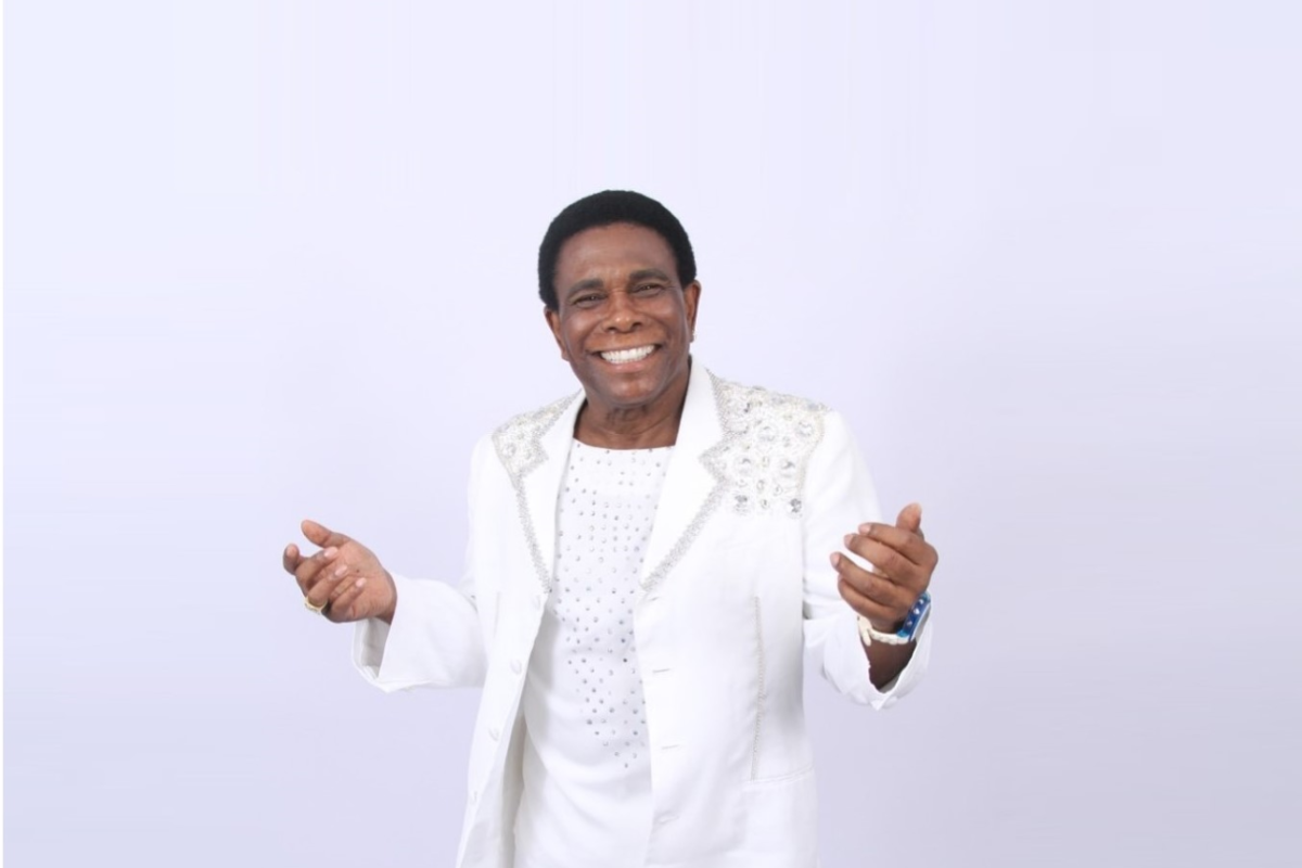 Neguinho-da-Beija-Flor-se-apresenta-em-Goiania-1