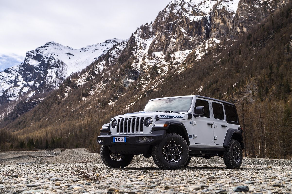 Novo-Jeep®-Wrangler-Rubicon-4xe-1