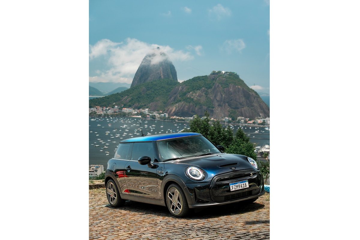 P90493431_highRes_mini-cooper-s-e-bev-