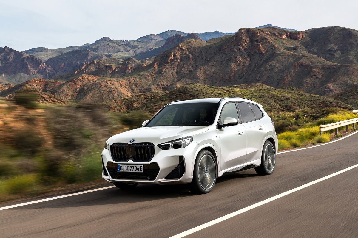 P90514556_highRes_new-bmw-ix1-07-2023-1