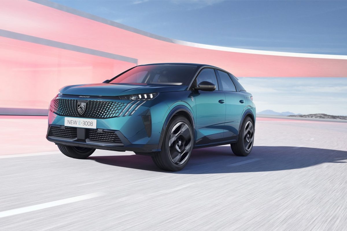 PEUGEOT_E_3008_2309STYP_202_FR-1