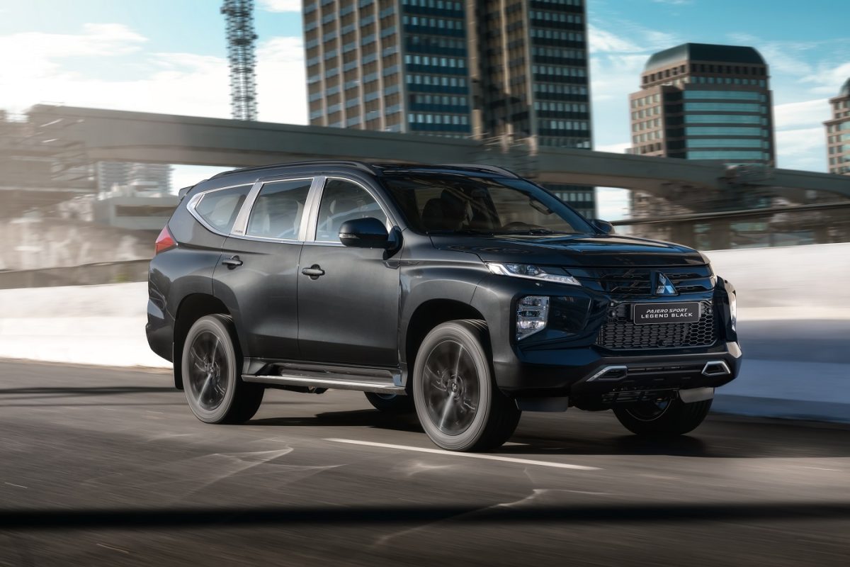 Pajero_Sport_Legend_Black__Ambientada_1