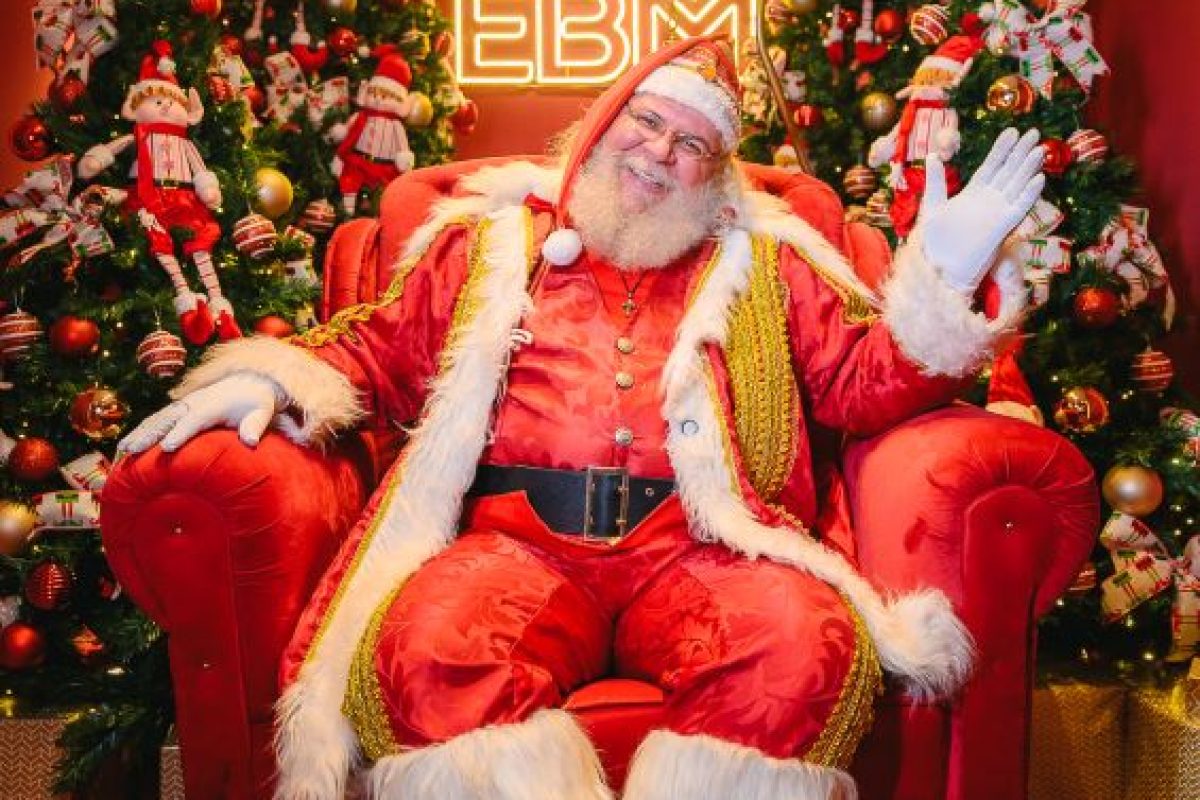 papai noel no espaço ebm
