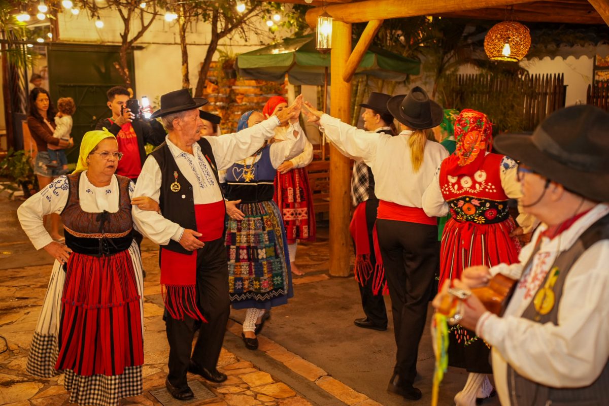 Projeto Cantares Portugueses – Dançando por Goiás leva música e dança de matriz portuguesa a cidades do interior do Estado (Foto: Divulgação)